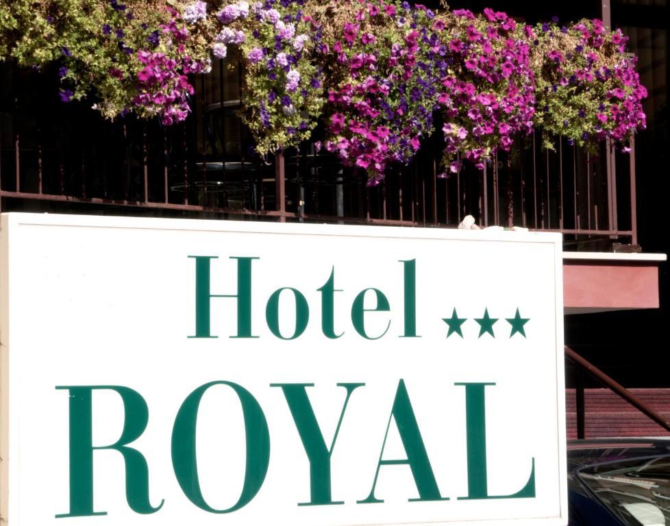 Hotel Royal Пезаро Экстерьер фото